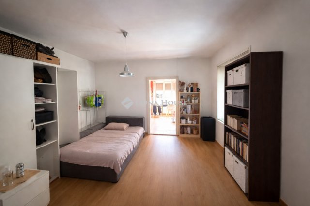 Eladó családi ház, Pilisen 42.5 M Ft, 2 szobás