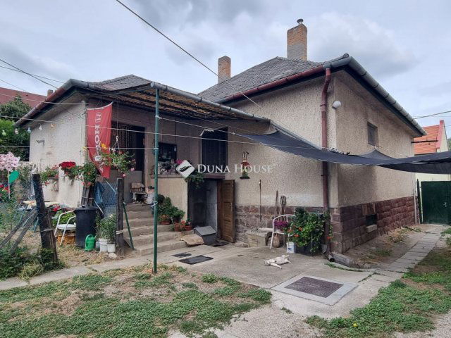 Eladó családi ház, Keszthelyen 74 M Ft, 3 szobás