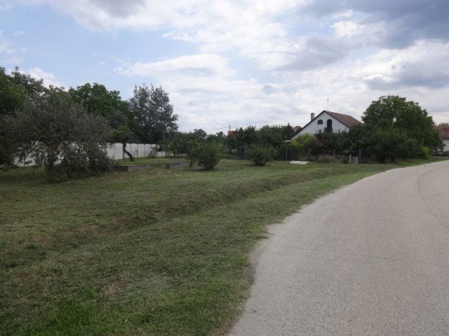 Eladó telek, Tiszakécskén, Móra Ferenc utcában 7.5 M Ft