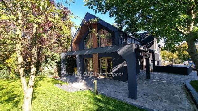 Eladó ikerház, Budapesten, II. kerületben 249 M Ft, 5 szobás