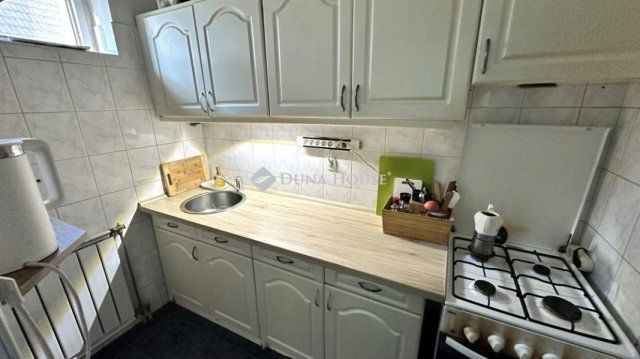 Eladó családi ház, Bugyin 89.9 M Ft, 3 szobás