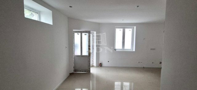 Eladó téglalakás, Budapesten, XXI. kerületben 36 M Ft, 1 szobás