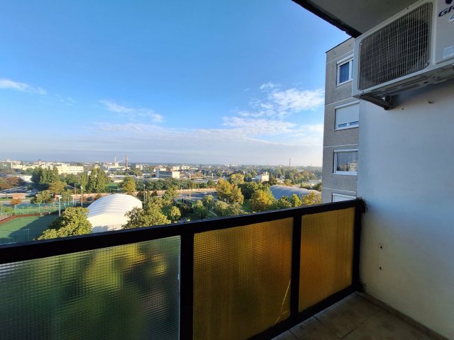 Eladó panellakás, Győrött, Földes Gábor utcában 51.5 M Ft