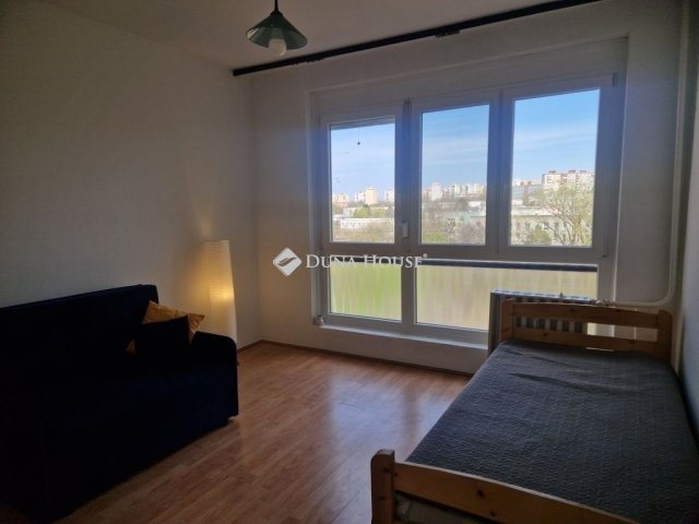 Eladó panellakás, Pécsett 47.9 M Ft, 2 szobás