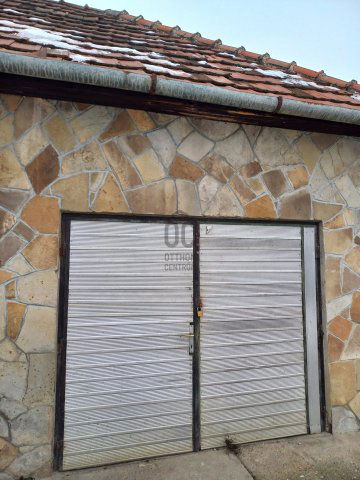 Eladó családi ház, Egerváron 56 M Ft, 5 szobás