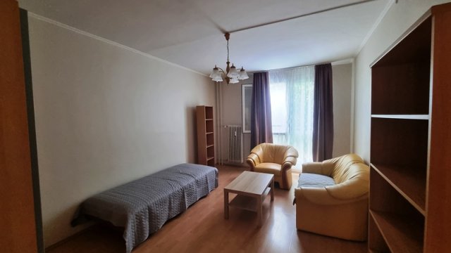 Kiadó panellakás, albérlet, Pécsett, Gosztonyi Gyula utcában