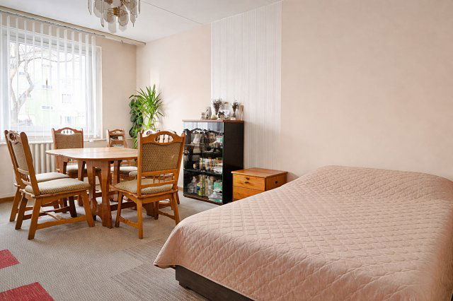 Eladó panellakás, XV. kerületben, Erdőkerülő utcában