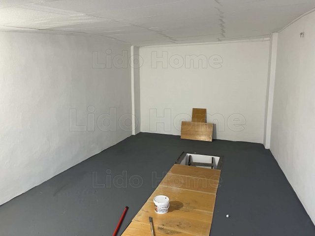 Eladó garázs, Győrött 12 M Ft / költözzbe.hu