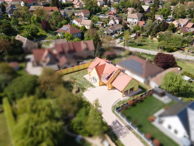 Eladó családi ház, Verőcén 239 M Ft, 7 szobás