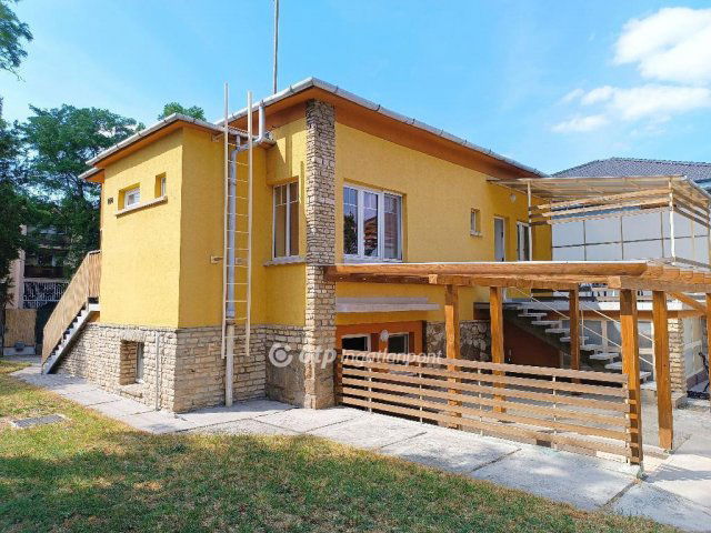 Eladó családi ház, Budapesten, X. kerületben 249 M Ft