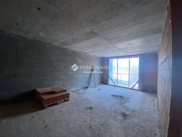 Eladó téglalakás, Érden 248 M Ft, 6 szobás