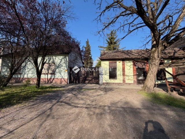 Eladó családi ház, Kecelen 30 M Ft, 1 szobás