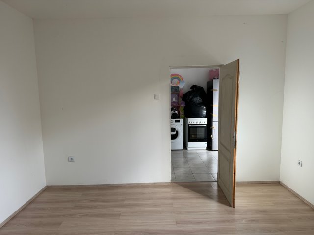 Eladó családi ház, Budapesten, XX. kerületben 30 M Ft, 1 szobás