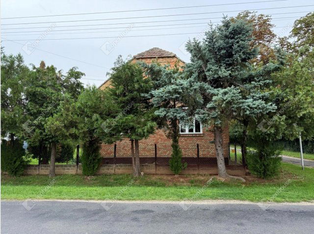 Eladó családi ház, Csapodon 51.9 M Ft, 3 szobás