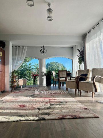 Eladó családi ház, Felsőörsön 120 M Ft, 2+1 szobás