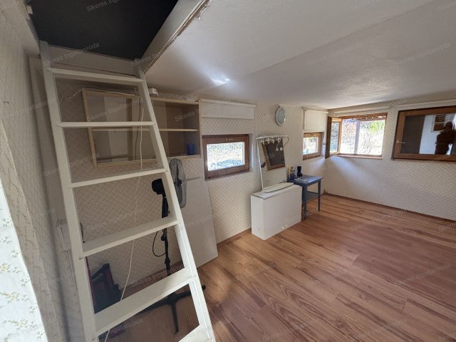 Eladó nyaraló, Tatabányán 16.9 M Ft, 1 szobás