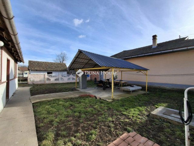 Eladó családi ház, Karcagon, Kun utcában 15 M Ft, 2 szobás