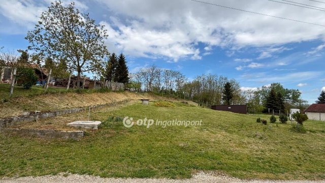 Eladó telek, Hosszúvölgyön 9.9 M Ft / költözzbe.hu