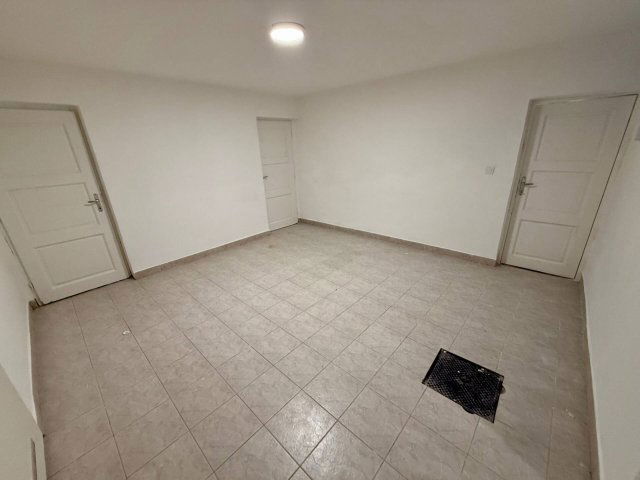 Eladó családi ház, Pécsett 94.9 M Ft, 4 szobás