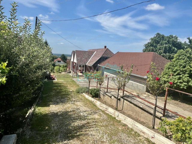 Eladó családi ház, Győrújbaráton 44.5 M Ft, 3 szobás