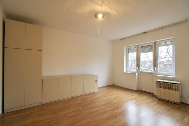 Kiadó téglalakás, albérlet, Debrecenben 150 E Ft / hó, 1 szobás