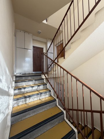 Eladó panellakás, Cegléden 36.5 M Ft, 1 szobás