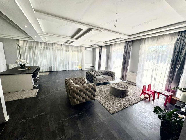 Eladó családi ház, Békéscsabán 85 M Ft, 2 szobás