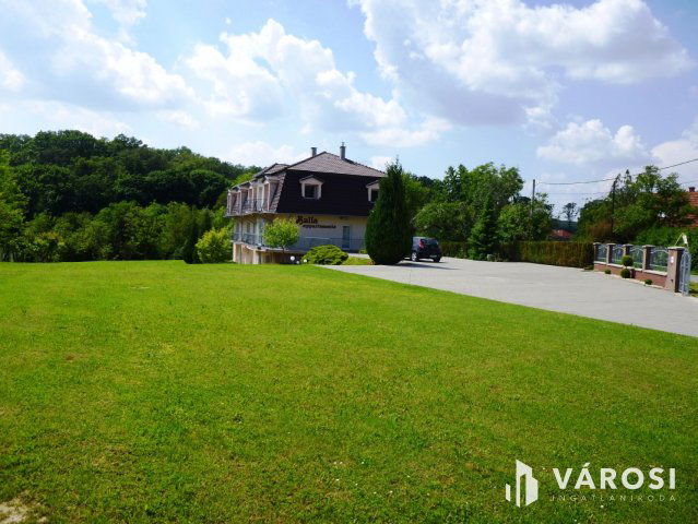 Eladó családi ház, Zalakaroson 361 M Ft, 25 szobás