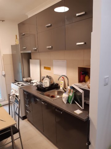 Kiadó panellakás, albérlet, Pécsett, Építők útján, 2 szobás