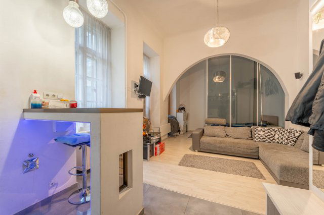 Eladó téglalakás, Budapesten, VI. kerületben, Király utcában