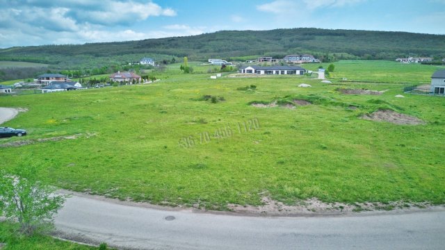 Eladó telek, Budajenőn, Szőlő utcában 525 M Ft