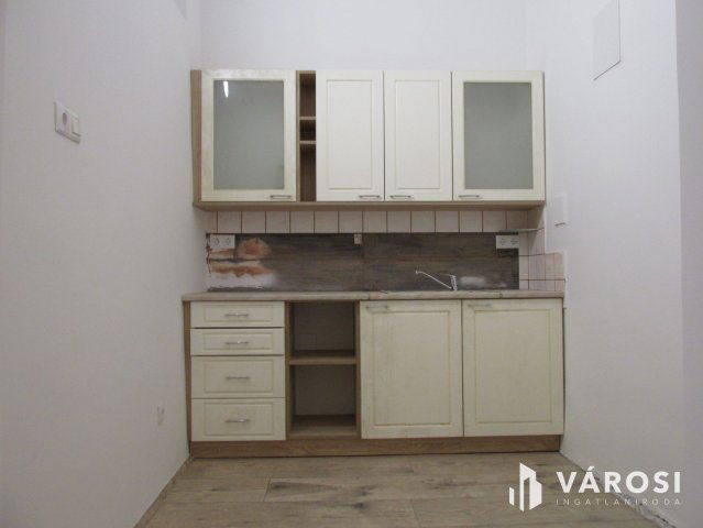 Eladó téglalakás, Balassagyarmaton 19.9 M Ft, 2 szobás