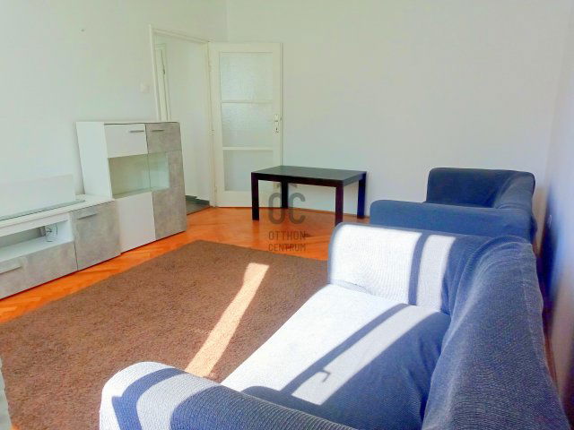 Eladó téglalakás, Vácon 52.9 M Ft, 2 szobás