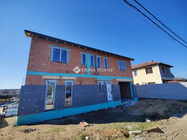 Eladó családi ház, Budapesten, XVIII. kerületben 149.9 M Ft