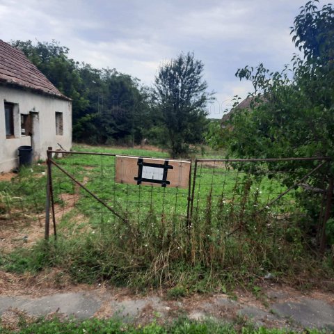 Eladó családi ház, Zalaváron 7 M Ft, 1 szobás