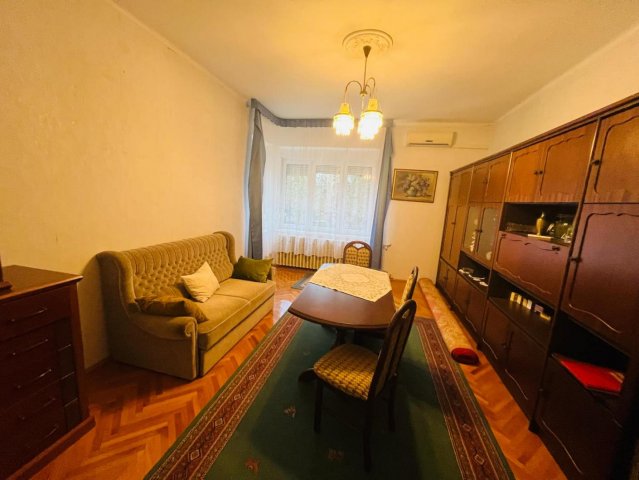 Eladó ikerház, Almásfüzitőn 49.9 M Ft, 3+1 szobás