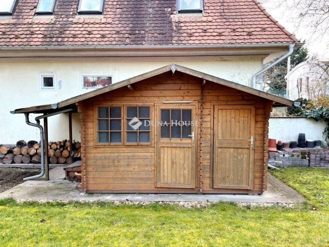 Eladó családi ház, Budapesten, III. kerületben 197.88 M Ft