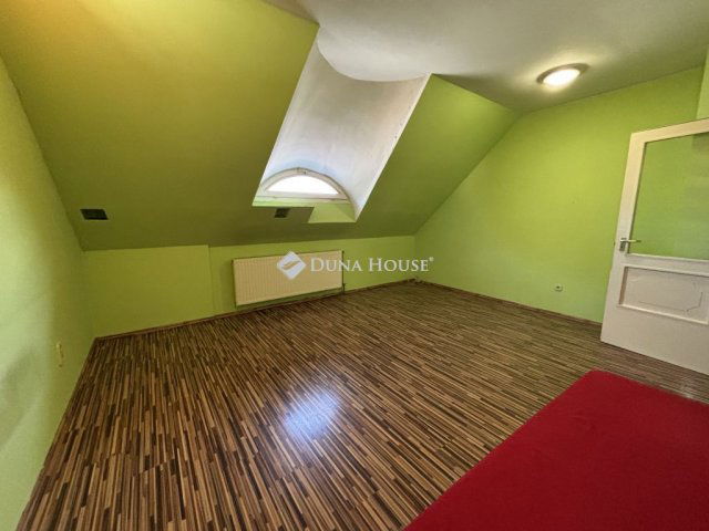 Eladó téglalakás, Mosonmagyaróváron 33.5 M Ft, 2 szobás