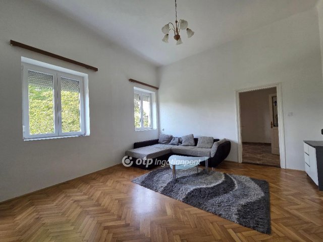 Eladó téglalakás, Mezőhegyesen 16.5 M Ft, 2 szobás