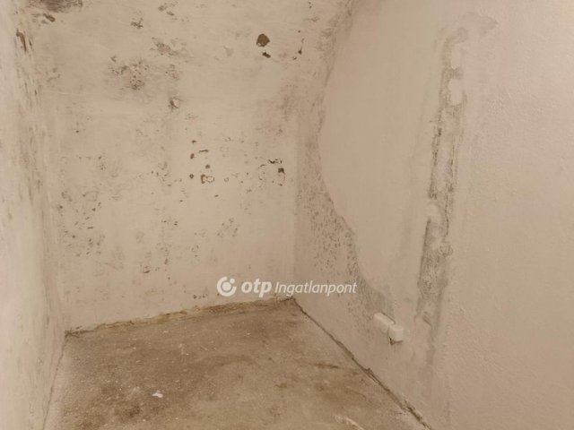 Eladó téglalakás, Budapesten, VIII. kerületben 17.9 M Ft