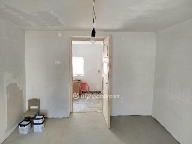 Eladó ikerház, Mohácson 15.9 M Ft, 2 szobás