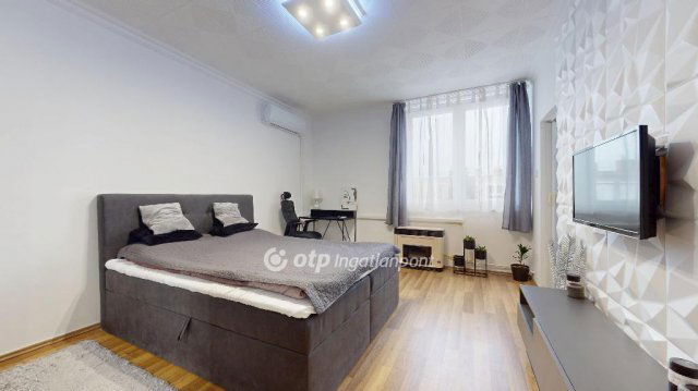 Eladó téglalakás, Miskolcon 23.5 M Ft, 1 szobás