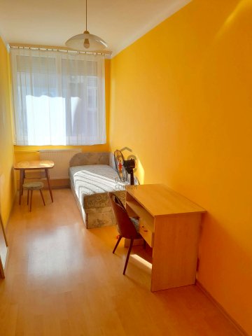 Eladó téglalakás, Pécsett 44 M Ft, 2 szobás