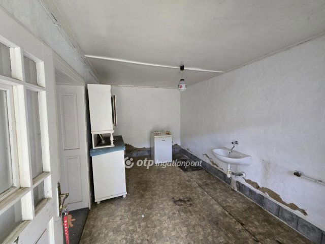 Eladó családi ház, Mátraballán 9.5 M Ft, 1 szobás
