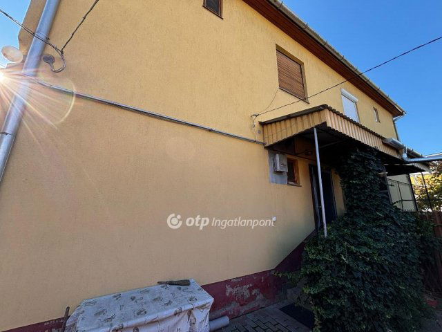 Eladó ikerház, Hajdúdorogon 45 M Ft, 3 szobás