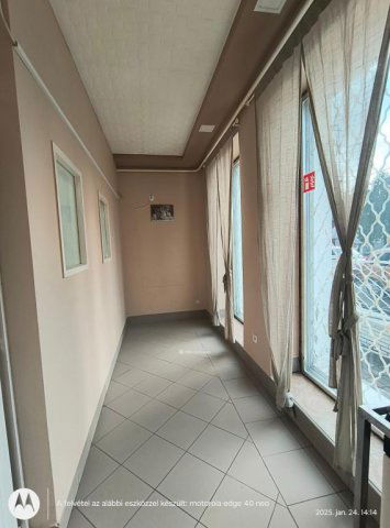 Eladó üzlethelyiség, Jászalsószentgyörgyon 29.99 M Ft