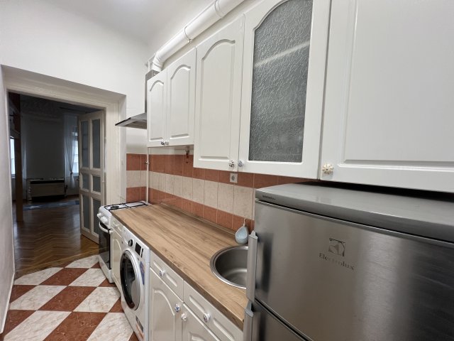 Eladó téglalakás, Budapesten, VIII. kerületben 48 M Ft, 1 szobás