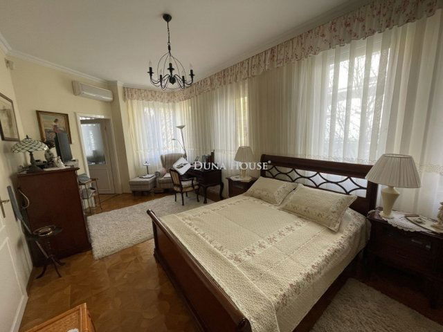 Eladó téglalakás, Kecskeméten 125 M Ft, 4 szobás