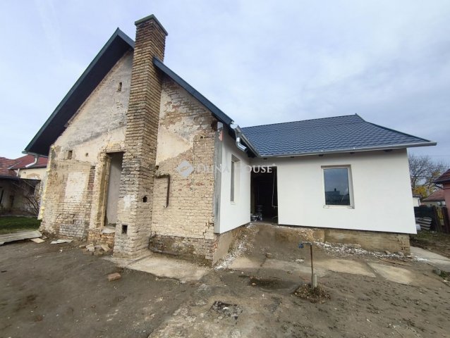 Eladó családi ház, Dombóváron 31.5 M Ft, 4 szobás