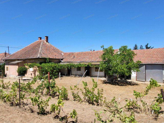 Eladó családi ház, Fábiánházán 15.9 M Ft, 3 szobás